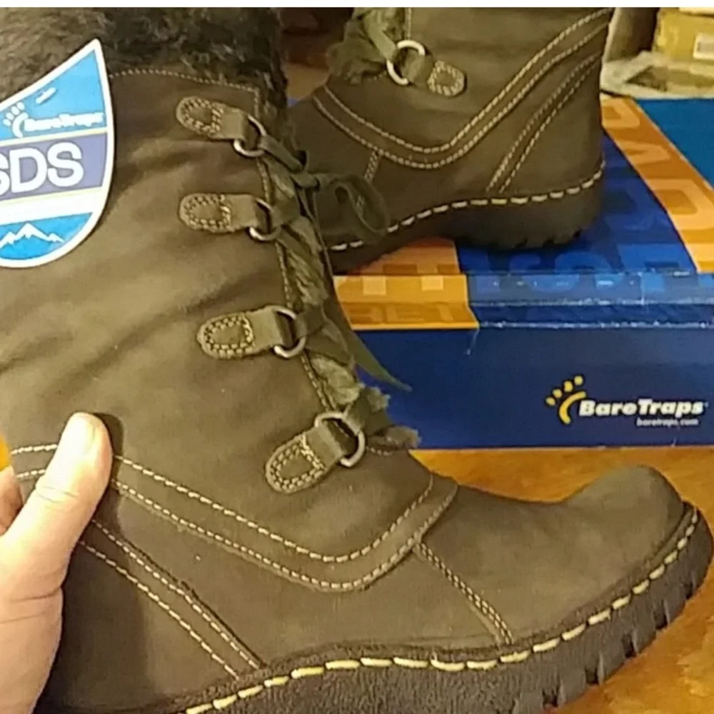 New Warm BareTraps Lace-Up Faux Fur Boots in the box Ready for Winter - Picture 4 of 8